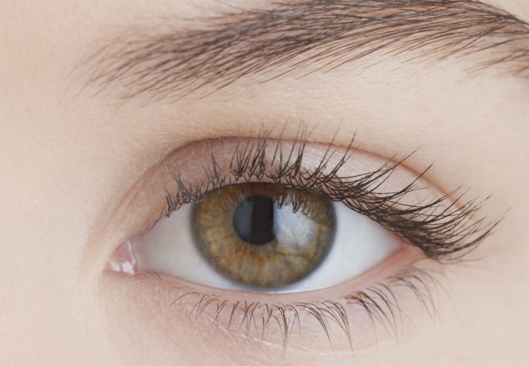 Как определить форму глаз и правильно подобрать макияж