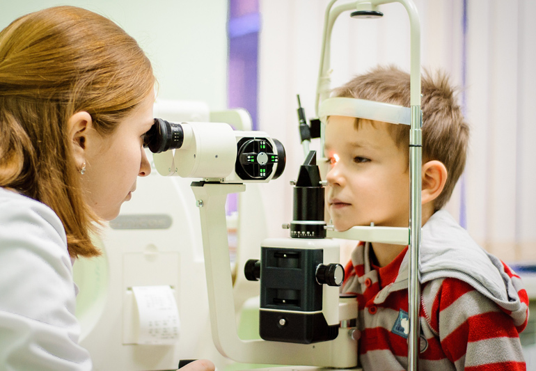 офтальмологические осмотры ребенка